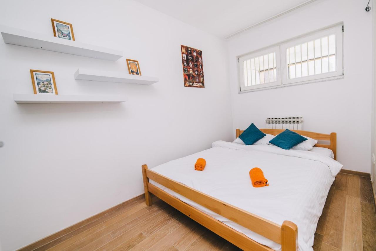 Modern 2Bdr Apartment-Cathedral View-Best Location Сараево Экстерьер фото